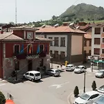 Mirando Al Sella Apartment
